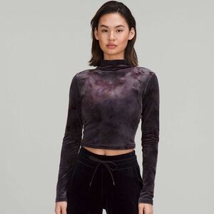 NWT! Lululemon 🍋 Mock Neck Long Sleeve
Crushed Velvet